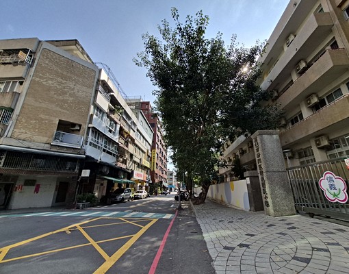 O6信義國小站😍現代美宅️價格公道😍四樓美寓 - Image 13