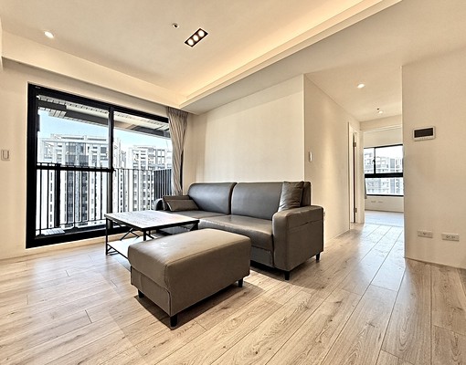 📢屋齡1年🔥2房全配+平面車位💯可租補✅台水電 - Image 2