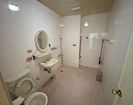 【仲霖團隊】麗山學區411巷一樓公寓I上班上課走路就到 - Image 5