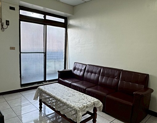 社區大樓環境寧靜.通風採光佳(可依照需求分租) - Image 2