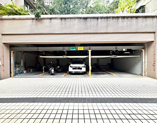 稀有電梯四房🍎車位可另租🍎可租補*入籍｜臻臻 - Thumbnail 12