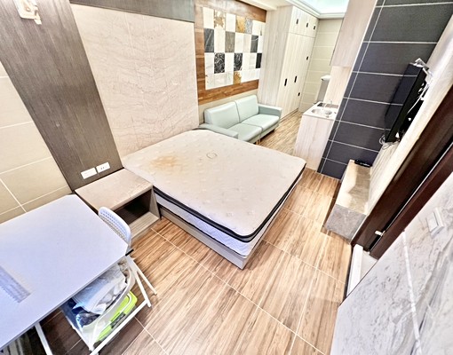 💡東區北區一中台電套房💡可租補室內機車位💡系統櫃大冰箱 - Image 4