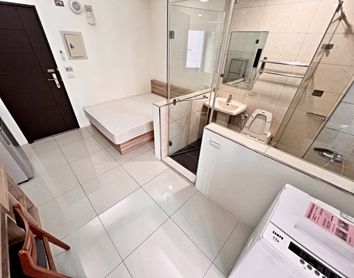 💡南屯大套房💡可另租室內機位多間可選💡獨洗露台共曬 - Image 3