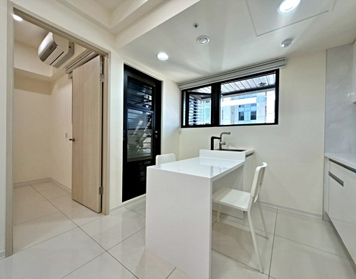 七期全新兩房平車💥近市政府百貨捷運家樂福✨️家具齊寵物友善 - Image 4