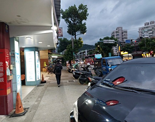 介壽路大路邊/宜文武百市/圓環旁 - Image 3