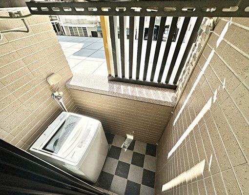 近74道路🔥電梯新屋✨陽台獨洗曬✨雙租補✨機車位✨採光好✨ - Image 10