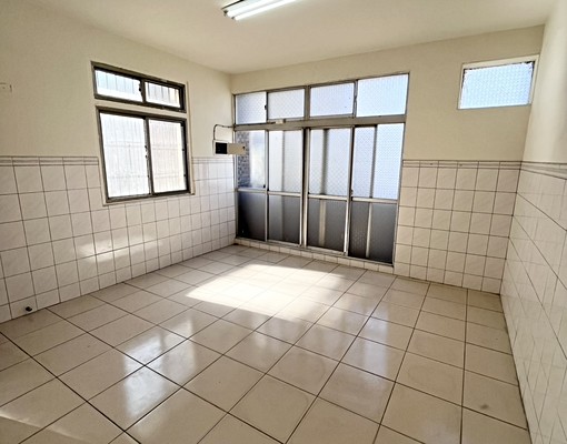 潭子大馬路邊間5房透天💎可店面住家合一👍平車交通便利 - Image 10