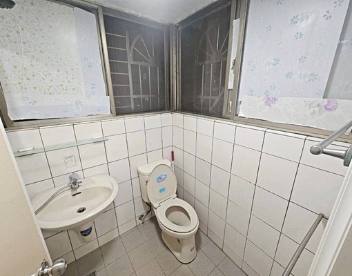 板橋😍獨立陽台洗曬!飲水機對外窗採光通風!小吃林立捷運全聯 - Image 5