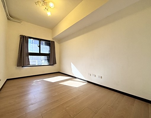 可租補入籍🔥40坪大空間💖間間採光✨平面車位✅ - Image 7