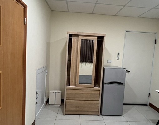 中華路溫馨小窩~採光通風都很好~可租補~可養貓咪,短租可談 - Image 4