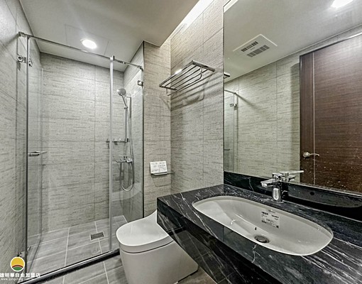 全新未住輕裝潢高樓兩房車位(可寵物、租補) - Image 8