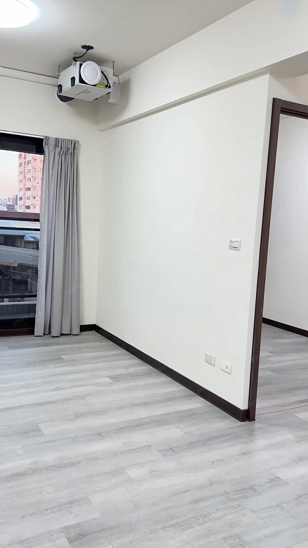 可租補興大之櫻.中興大學.三房兩衛平車 - Image 1