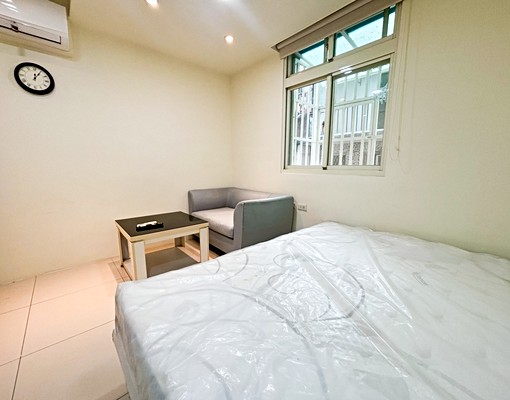 近捷運三民高中站【超值租案】採光優★獨洗衣機★獨立衛浴 - Image 3