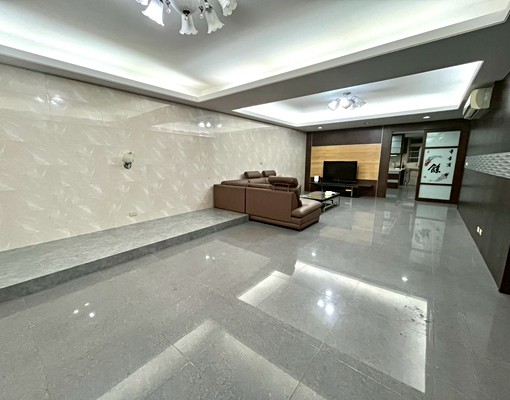 三重國小🏠裝潢精美正兩房/家具齊全大空間/獨立大露臺/機能 - Image 3