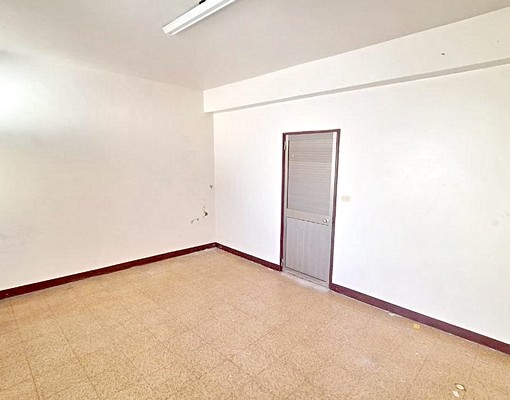 近仁德交流道❤中山路全棟透天金店面❤可餐飲-歡迎賞屋 - Image 8