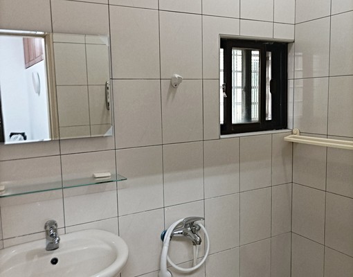 12坪大套房(可租補),近日月光大社廠 - Image 6