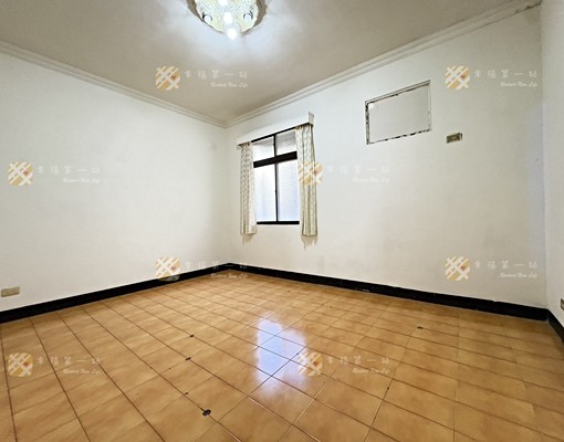 南屯透天🌟木質系🌟門口平面車位🌟好事多 - Image 5