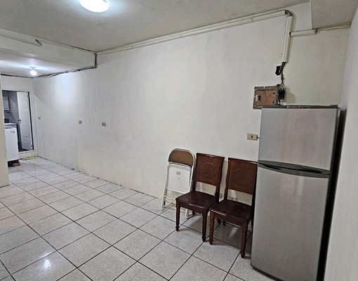 近A22捷運站,兩房一廳整層出租 - Image 7