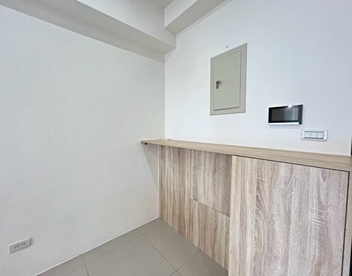 兩房有車位建工高科大高雄高工正興國小建興市場輕軌家樂福正忠路 - Image 12