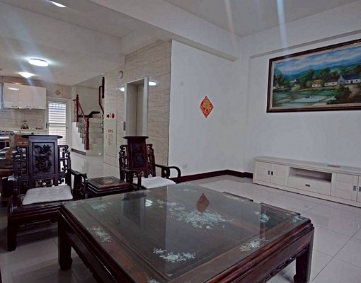 小秉嚴選/金陵路7段稀有室內80坪超大坪數4房車 - Image 1