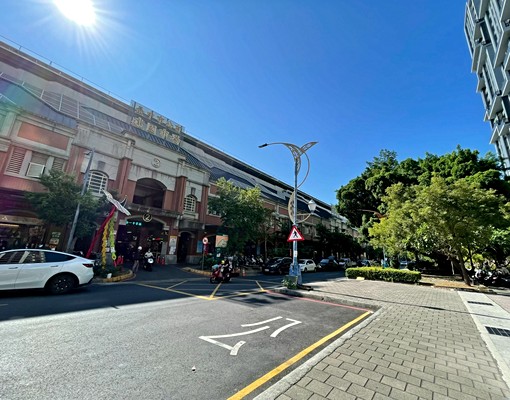 可寵~寵物公園、獨洗獨曬~免仲介費~全新未住+平面車位! - Image 4