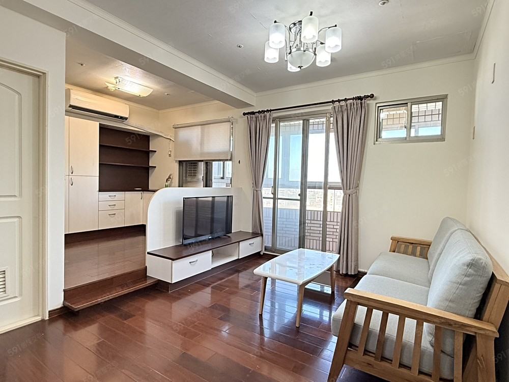 明亮客廳 開放式書房