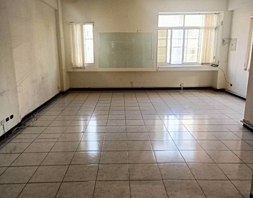 南區大同路。80坪透天出租+店面 - Image 1