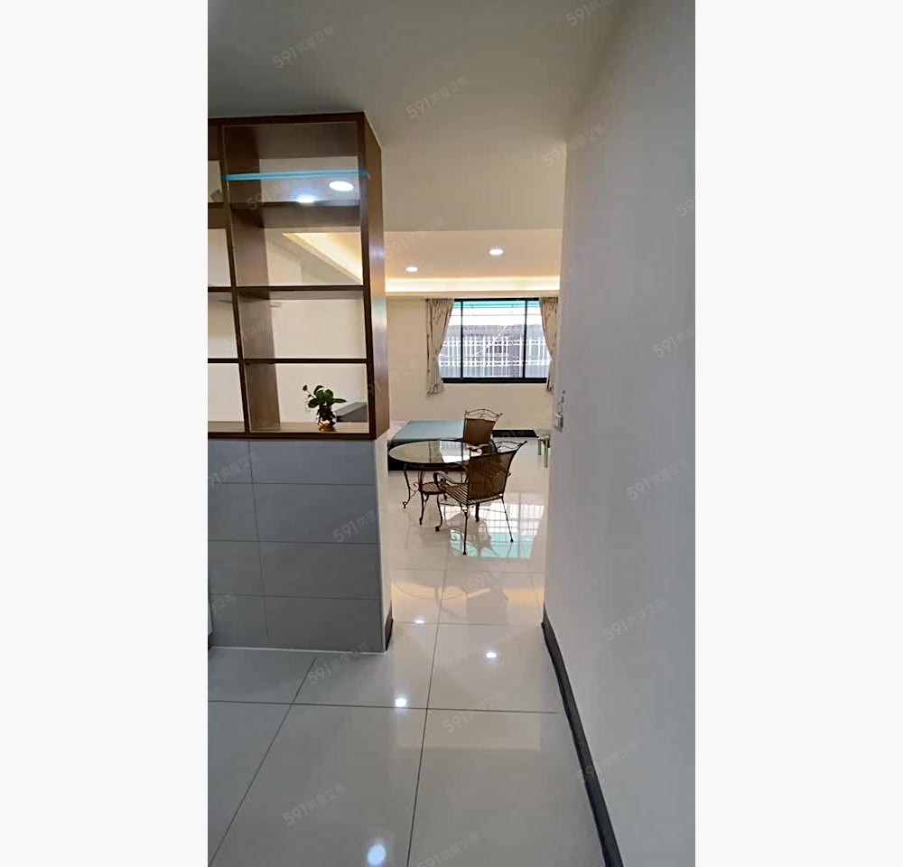 西區忠明南路美術館🌟可租補🌟一房一廳大坪數🌟陽台獨洗曬 - Image 1