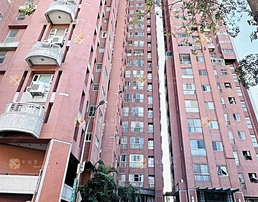 北屯區3房|可租補入籍|鄰四維國小捷運站 - Image 1