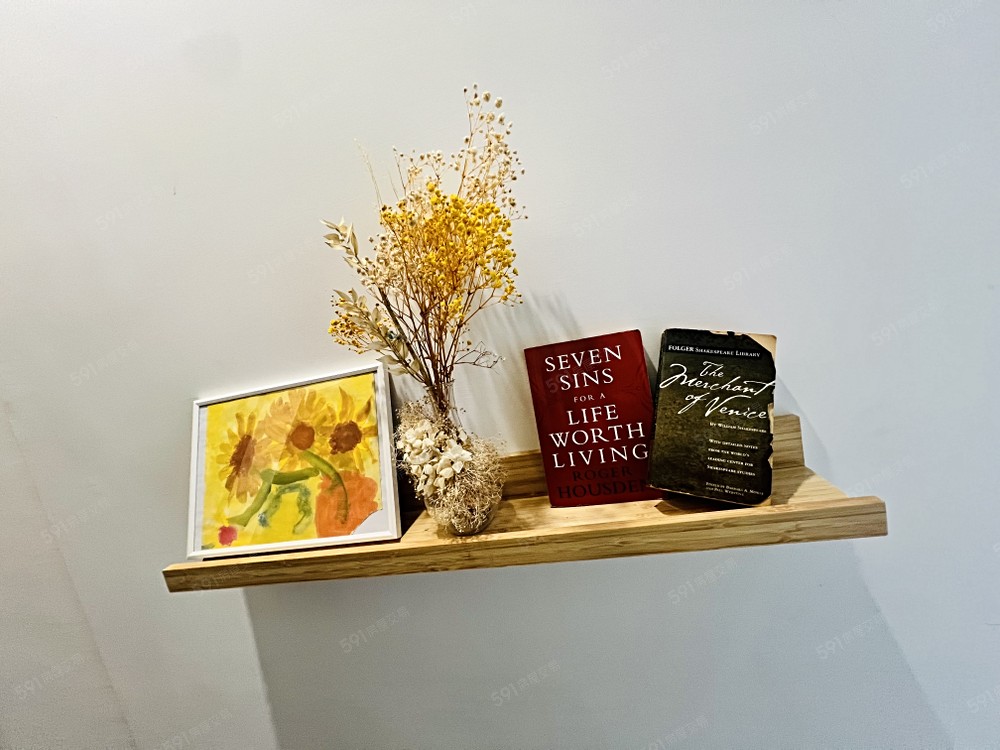 邊間一角,放上您的最喜歡的一本書~一副畫 ,陶冶身心!