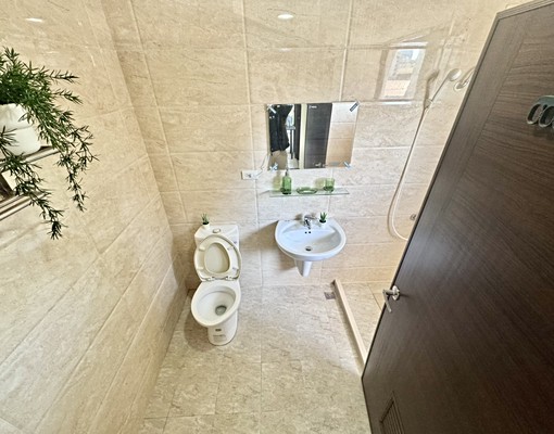 可雙租補✨電梯精美大套房✨陽台✨超美大衛浴✨一層兩戶✨強採光 - Image 8