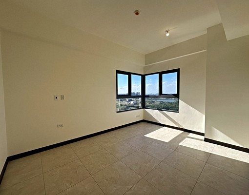 找五泰最安心思思~環境適合居住~帶車位~4房2廳2衛2陽台! - Image 7