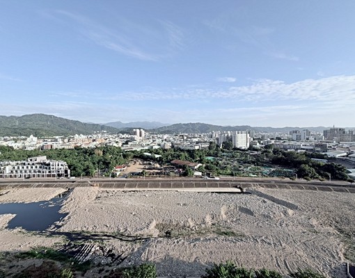 【太平】「青山和園」三房平車|朝東無限視野|面河岸 - Image 3