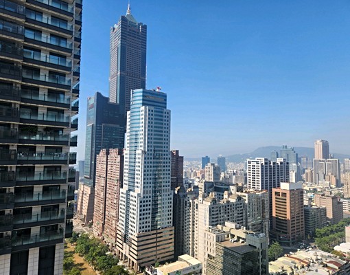 誠租~~三多捷運站摩天高雄高樓層景觀美套房 - Image 6