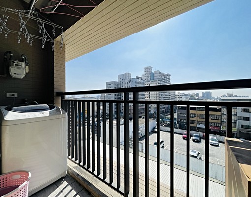 大里市中心三房含車位漂亮寬敞大客廳生活機能佳 - Image 12