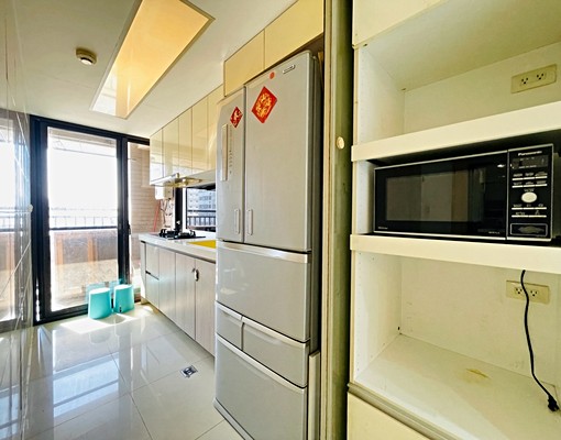 大里市區✨美裝潢✨大空間✨三房車位 - Image 6