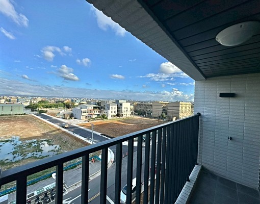 找五泰最安心思思~G17好宅!乾淨舒適~4房2廳2衛浴帶車位 - Image 2