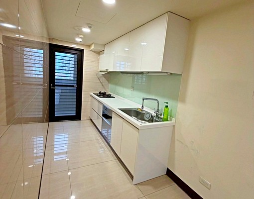 青埔高鐵-鋒橋遠見-青埔國中大三房車-簡配 - Image 9