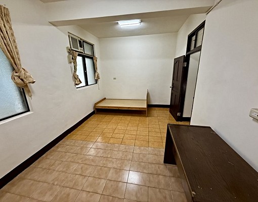 中原大學漂亮透天1~4樓.空屋附冷氣.有車位 - Image 14