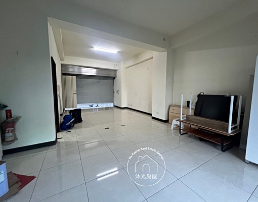 店住兩用🔥安南區72坪透天|可寵物|可入籍 - Image 3