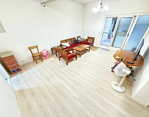 大三房30坪🉑雙租補台水台電近文心崇德商圈💞 - Image 1