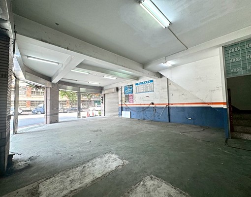 💰前鎮企業、店面首選|大地坪面寬三窗店住|黃金賺錢宅💰 - Image 3