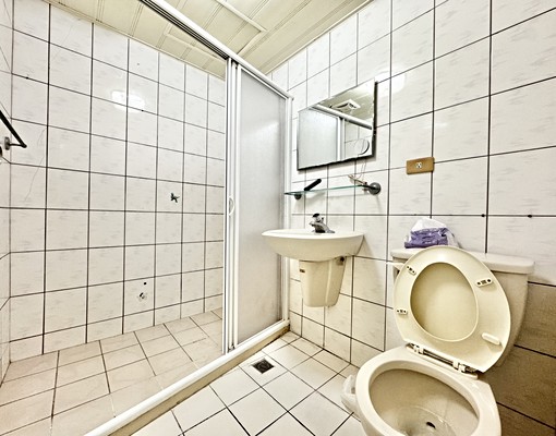 可租補✨工學大坪數三房✅汽車位✨屋況免整理✨合租最愛✨超扯價 - Image 9