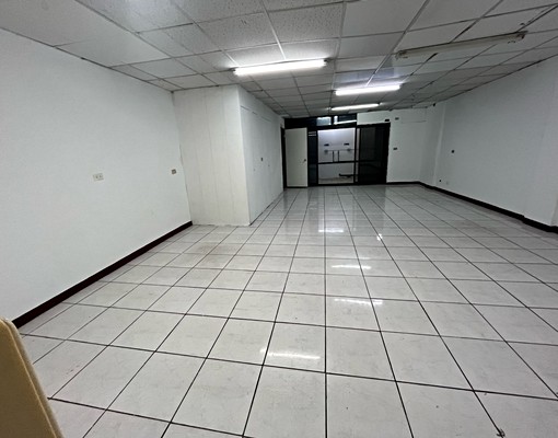 影片為現況-近金龍市場公寓3樓大空間- - Image 2