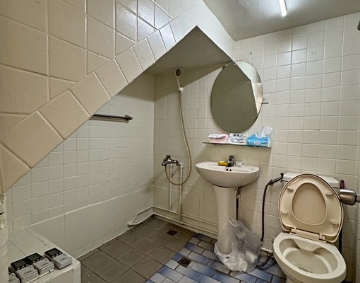 勤益科大豐年社區角間大面寬可停多車日式別墅 - Image 5