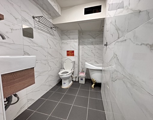 愛河三民市場高雄車站三鳳中街六合夜市代收垃圾兩房 - Image 7