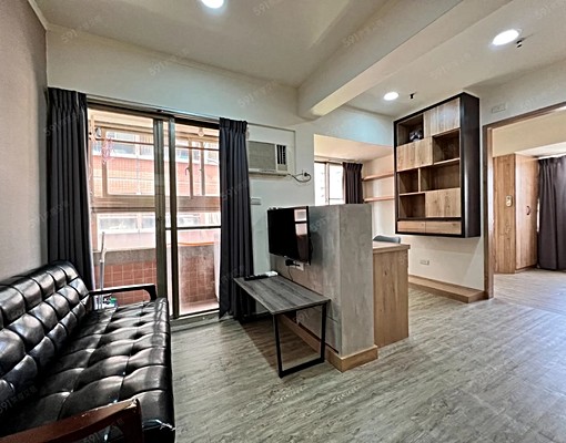 捷運站旁可租補正1房1廳含管家俱電全配一咖皮箱直接住 - Image 1