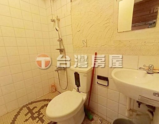 新光三越旁電梯套房-周遭機能完善 - Image 4