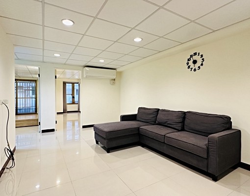 ✨逢甲兩房現況出租✨台水台電✨可雙租補✨可寵✨附近停車場可租 - Image 1