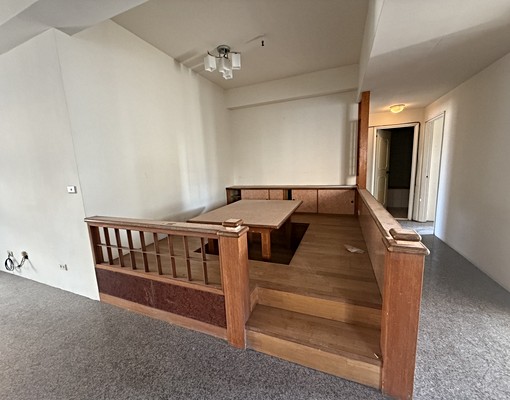 室內會在簡單整理|文心家樂福三房平車樹海戶||有平面車位可租 - Image 5